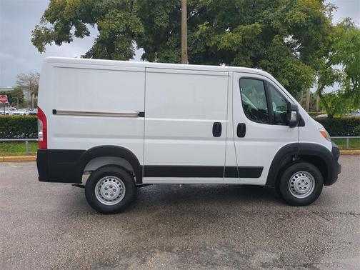 2025 RAM ProMaster 1500 Low Roof