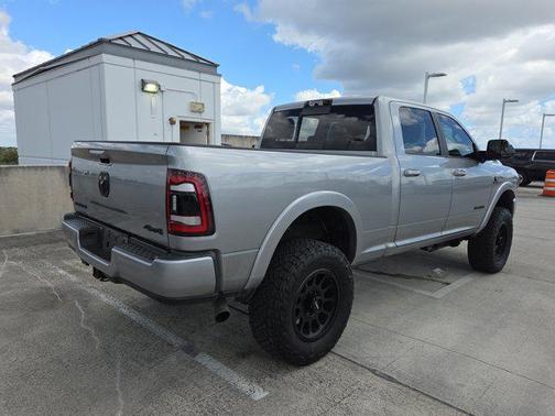 2022 RAM 2500 Laramie Crew Cab 4x4 6'4' Box