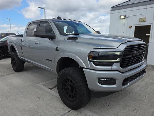 2022 RAM 2500 Laramie Crew Cab 4x4 6'4' Box