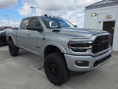 2022 RAM 2500 Laramie Crew Cab 4x4 6'4' Box