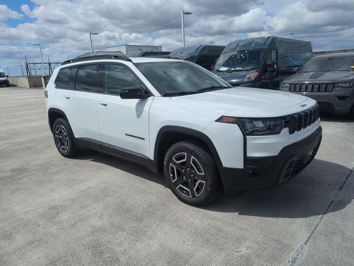 2026 Jeep Cherokee Laredo 4x4