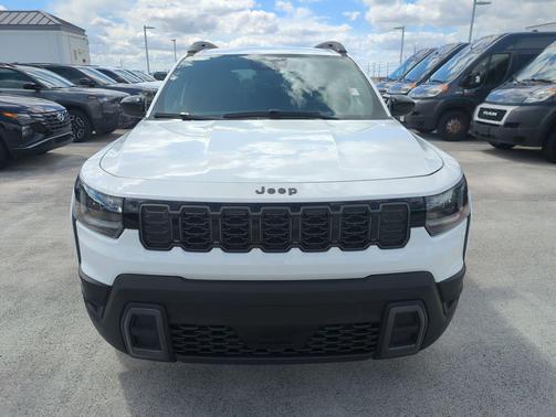2026 Jeep Cherokee Laredo 4x4
