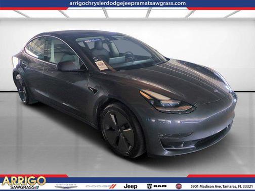 2022 Tesla Model 3 Long Range