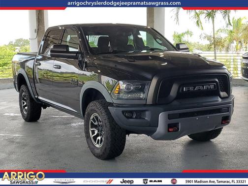 Brilliant Black Crystal Pearl 2016 RAM 1500 Rebel