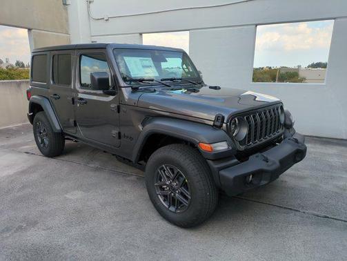 Granite Crystal Metallic Clearcoat 2026 Jeep Wrangler Sport S