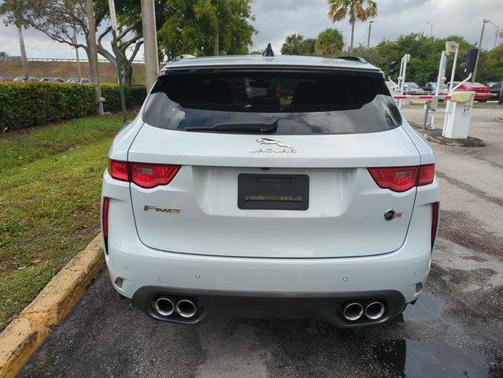 2020 Jaguar F-PACE SVR P550 AWD Automatic