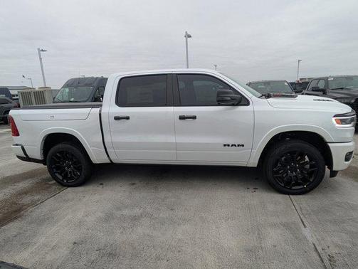 Ivory White Tri-Coat Pearlcoat 2026 RAM 1500 Limited