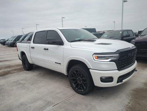 Ivory White Tri-Coat Pearlcoat 2026 RAM 1500 Limited