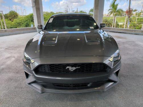 2022 Ford Mustang EcoBoost