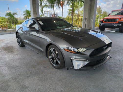 2022 Ford Mustang EcoBoost