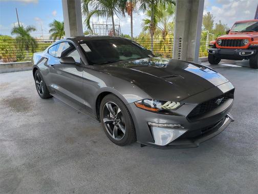 2022 Ford Mustang EcoBoost