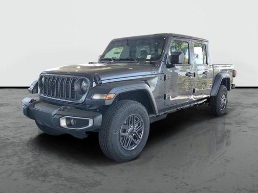 Granite Crystal Metallic Clearcoat 2026 Jeep Gladiator Sport