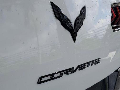 Arctic White 2015 Chevrolet Corvette Stingray