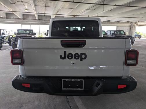 2025 Jeep Gladiator Nighthawk