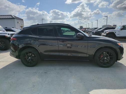 2021 Alfa Romeo Stelvio Ti
