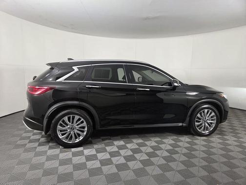 Black Obsidian 2023 INFINITI QX50 LUXE