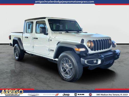 Bright White Clearcoat 2026 Jeep Gladiator Sport