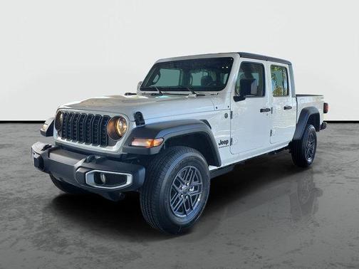 Bright White Clearcoat 2026 Jeep Gladiator Sport