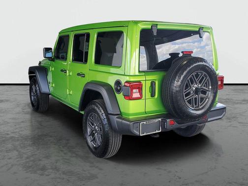Mojito Clearcoat 2026 Jeep Wrangler Sport S