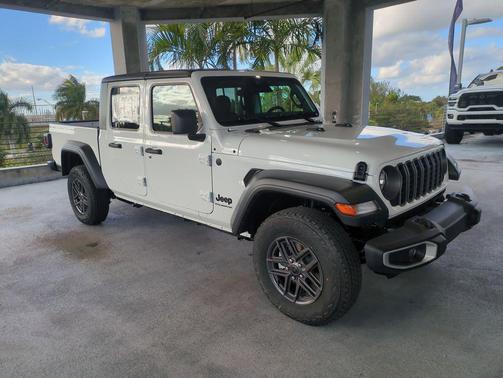 2026 Jeep Gladiator Sport S