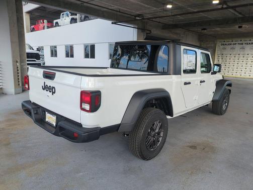 2026 Jeep Gladiator Sport S