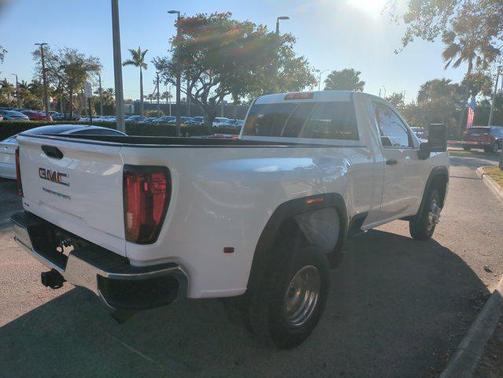 2023 GMC Sierra 3500 Base