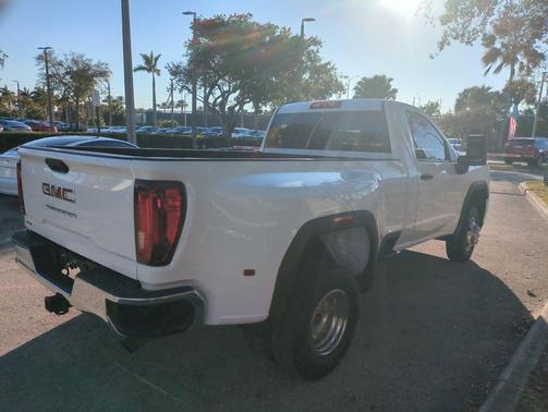 2023 GMC Sierra 3500 Base