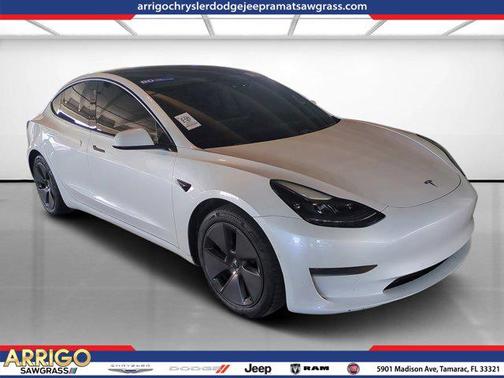 2021 Tesla Model 3 Standard Range Plus