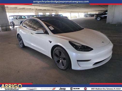 2021 Tesla Model 3 Standard Range Plus