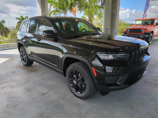 2025 Jeep Grand Cherokee Altitude