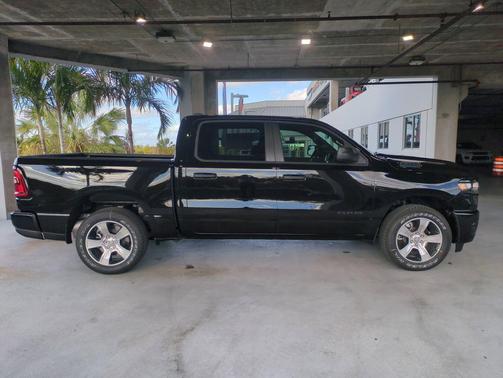 2026 RAM 1500 Express