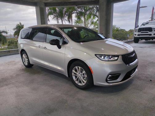 2026 Chrysler Pacifica L