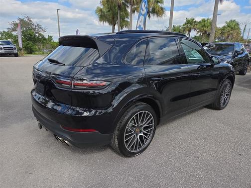 2021 Porsche Cayenne S