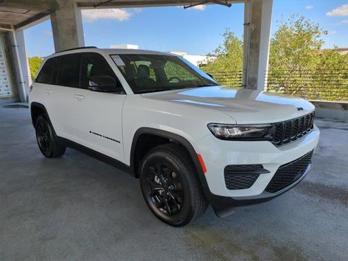 2025 Jeep Grand Cherokee Altitude