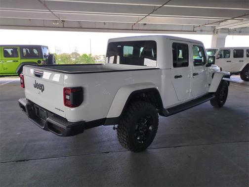 2025 Jeep Gladiator High Tide