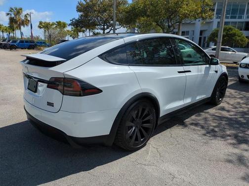 2022 Tesla Model X Plaid Tri Motor All-Wheel Drive