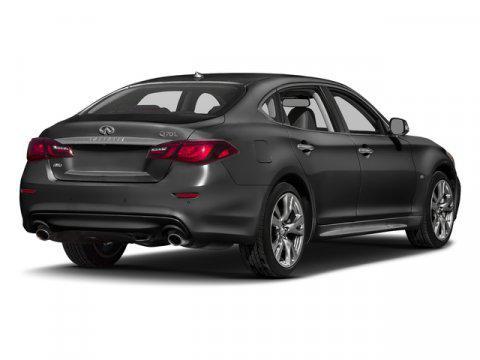 2018 INFINITI Q70L 3.7 LUXE