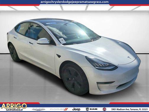 2021 Tesla Model 3 Standard Range Plus