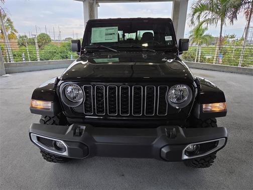 2025 Jeep Gladiator High Tide