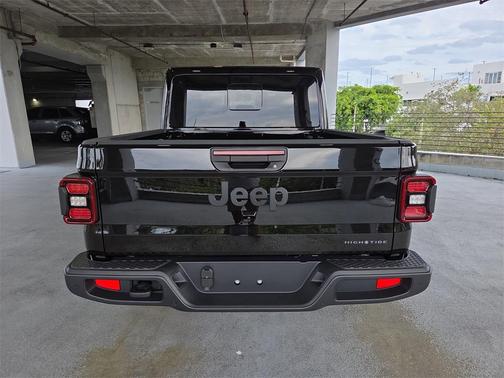 2025 Jeep Gladiator High Tide