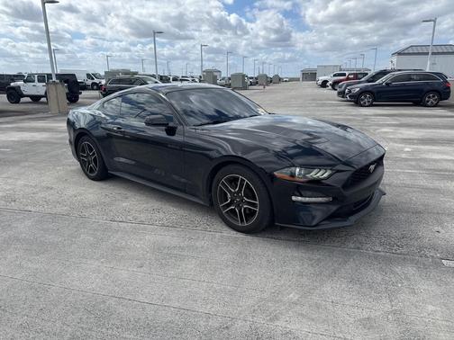 2021 Ford Mustang EcoBoost