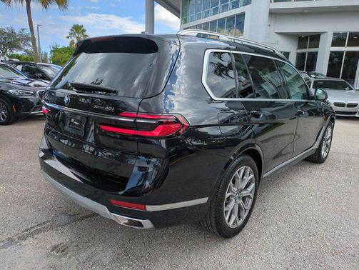 2023 BMW X7 xDrive40i