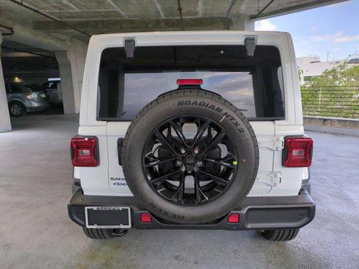 2025 Jeep Wrangler 4xe Sahara