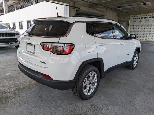 2025 Jeep Compass Latitude