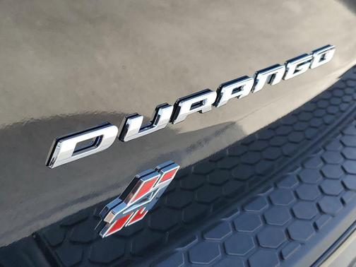 DB Black Clearcoat 2026 Dodge Durango GT HEMI V8 AWD
