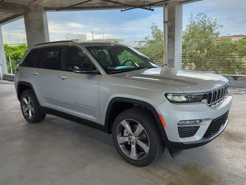 2025 Jeep Grand Cherokee Limited X