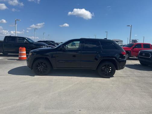 2019 Jeep Grand Cherokee Altitude
