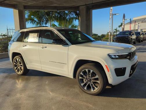2025 Jeep Grand Cherokee Overland