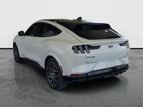 Star White Metallic Tri-Coat 2023 Ford Mustang Mach-E GT