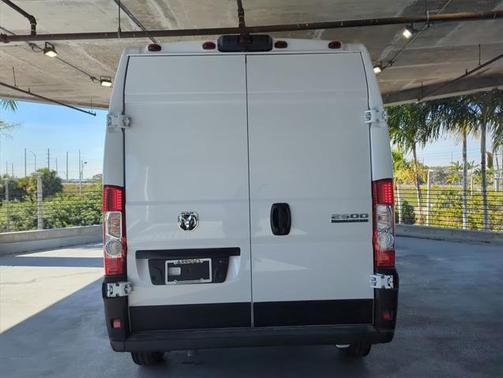 2025 RAM ProMaster 2500 Tradesman